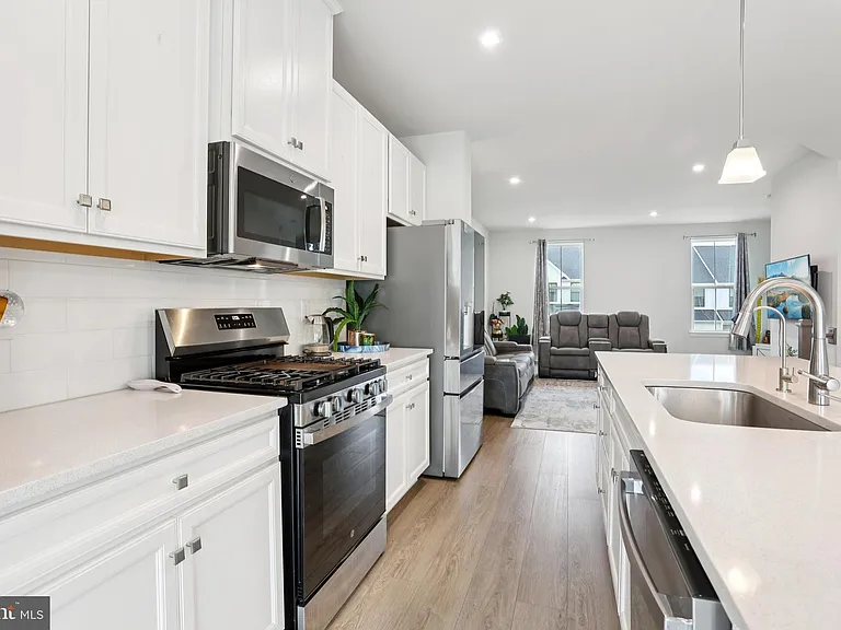 47 Rosemary Way — Photo 17