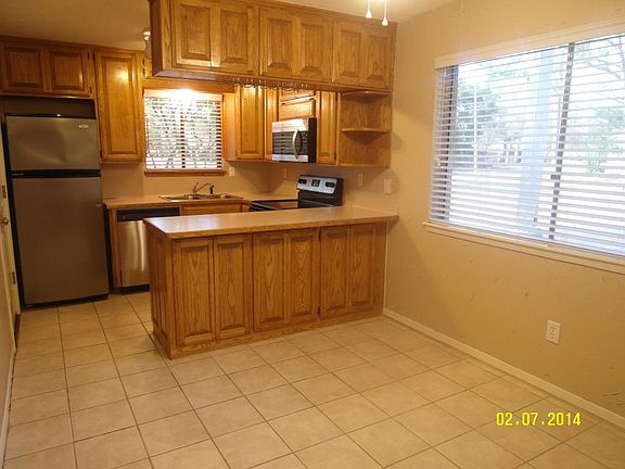 4th image of 1546 Ramada Dr