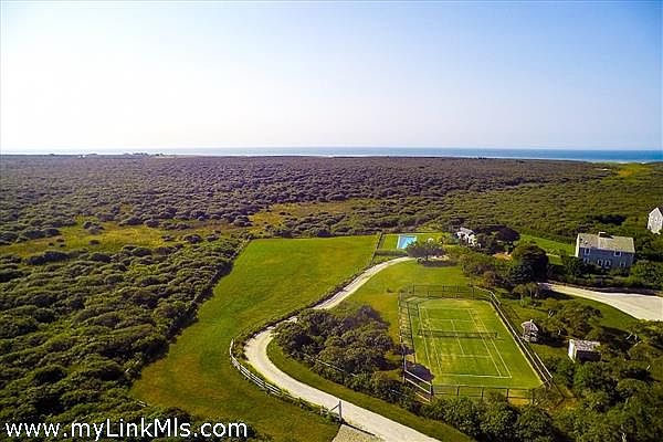 Unobstructed views down Wigwam Valley to the Ocean