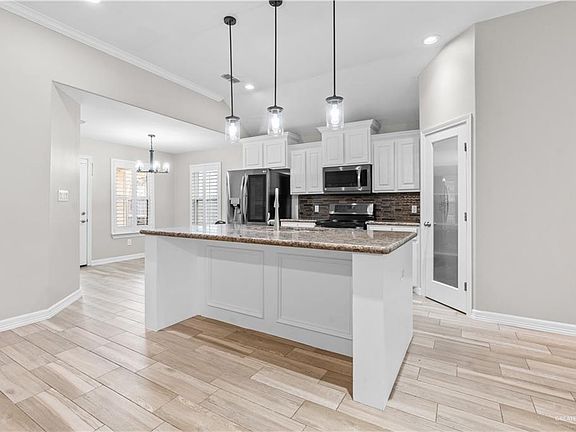 4th image of 2905 Northgate Ln