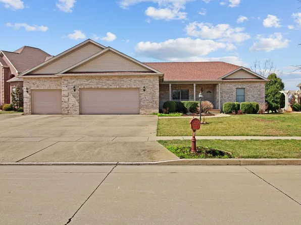 4701 Chestnut Grove Dr, Champaign, IL 61822