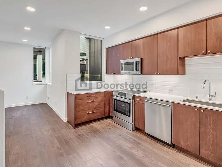 3070 SW Avalon Way #F — Photo 13