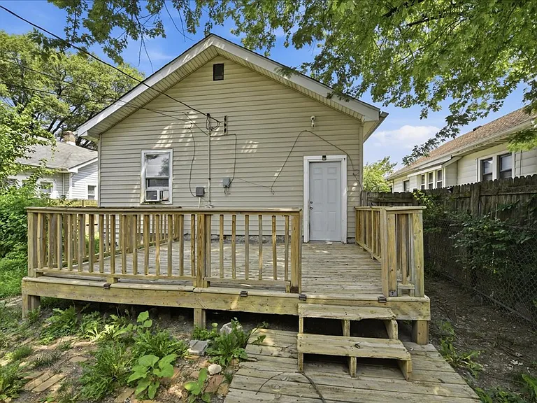 3607 E Michigan St — Photo 12
