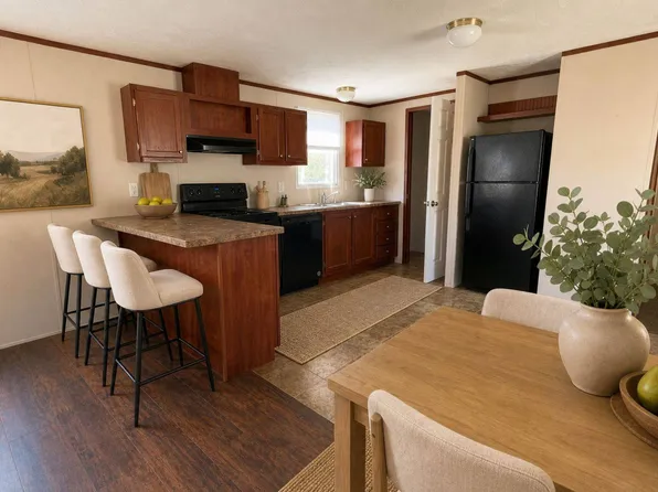 2500 Farm Bureau Rd #147, Manhattan, KS 66502