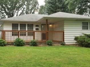 3009 Swallow Ln, Rolling Meadows, IL 60008