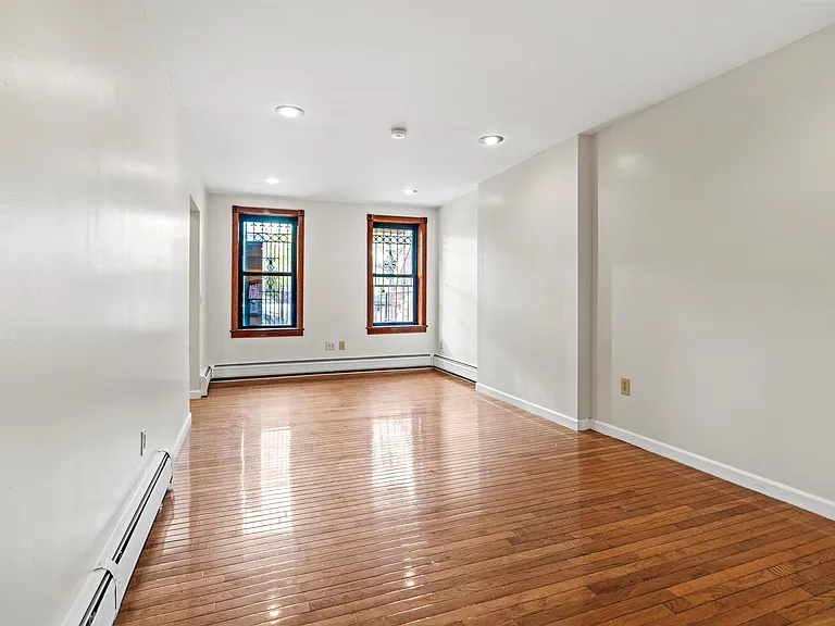 800 Ocean Ave #1 — Photo 7