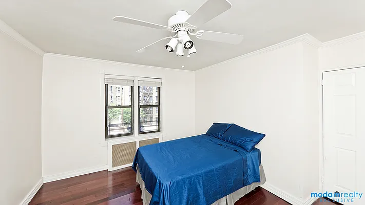 Sold by Moda Realty | media 6