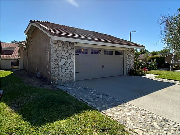 4th image of 26161 Montolla Ln