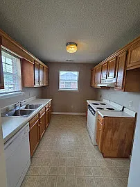 820 Head St #A — Photo 5