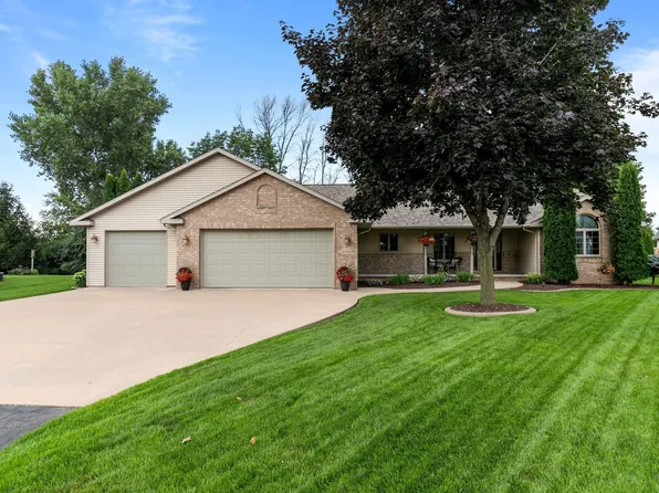 1202 Chelsea Ct, Menasha, WI 54952
