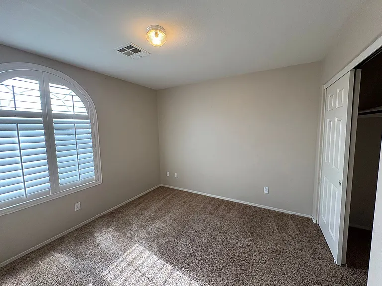 9930 Morpeth St — Photo 11