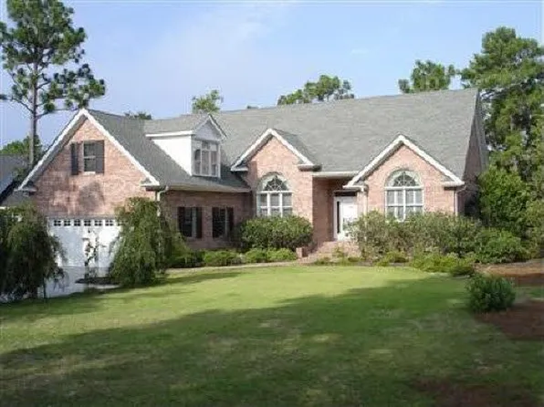 3303 Gordonia Cir, Southport, NC 28461