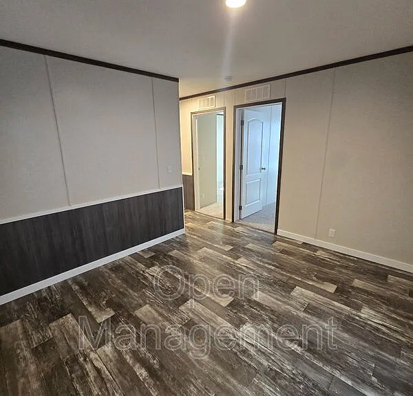 511 E 1st St #70 — Photo 10