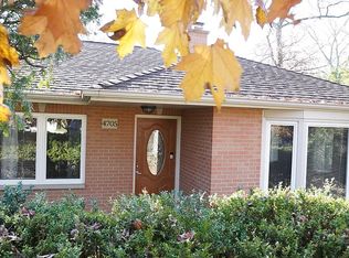 4705 Teonia Woods Dr, Rolling Meadows, IL 60008