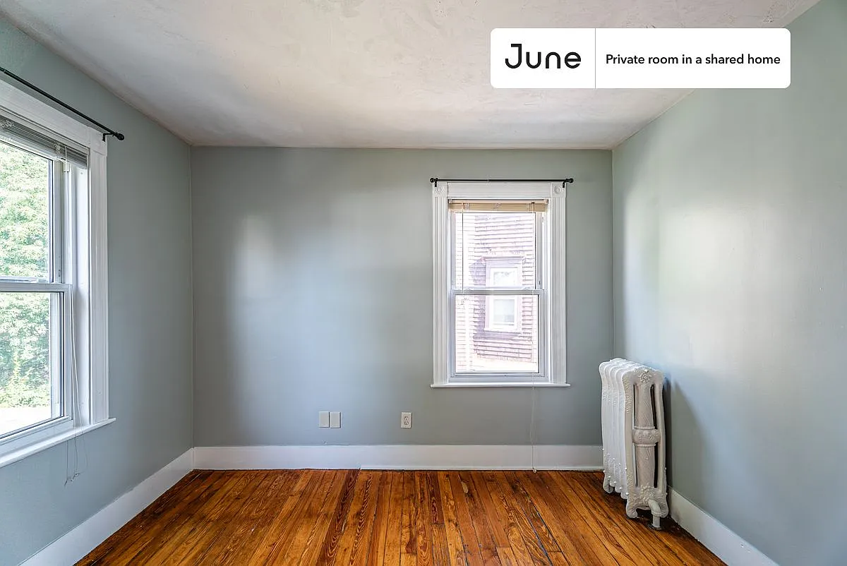 Building Photo - 6 Haskell St #D