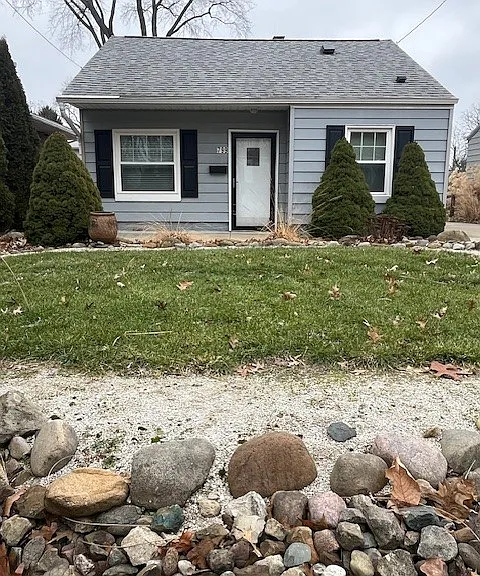 Welcome to this adorable and well-maintained 2-bedroom, 1-bath home located in the desirable North Hill neighborhood of Akron. Walk through with Landlord BY APPOINTMENT ONLY.