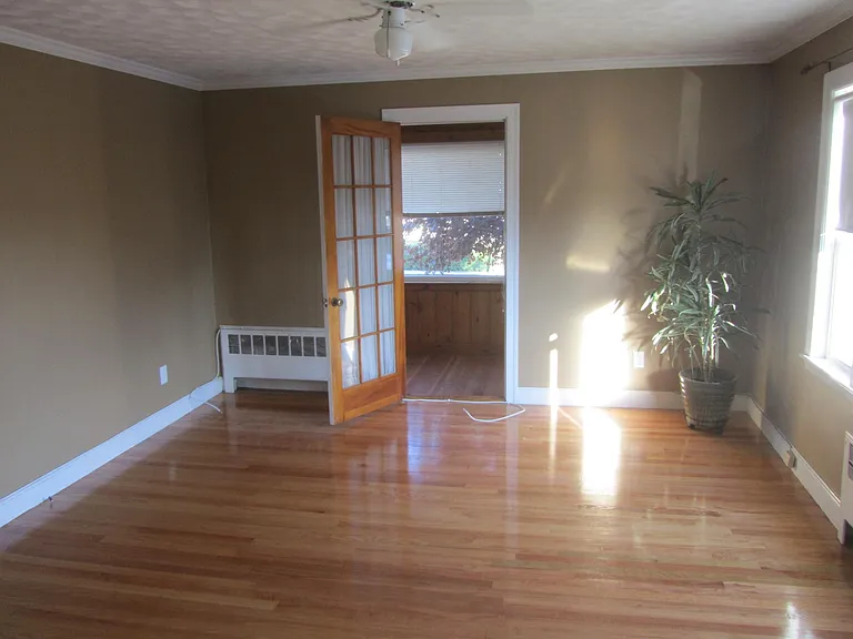 14 Hardy St — Photo 8