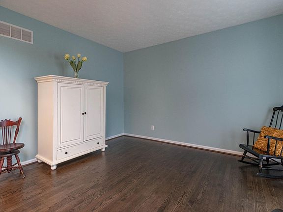 5th image of 5388 Conifer Dr