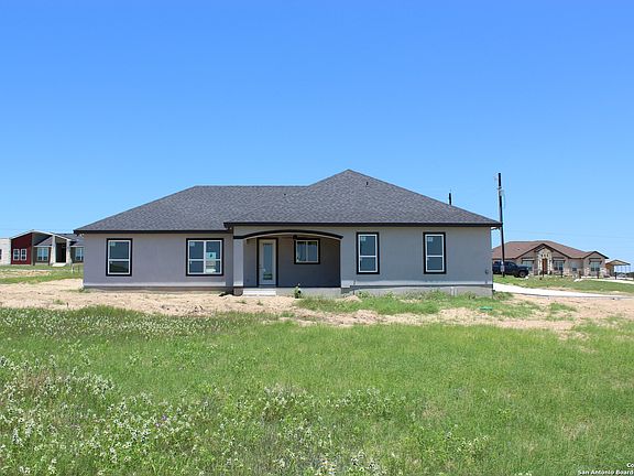 5th image of 144 Summer Meadow Dr