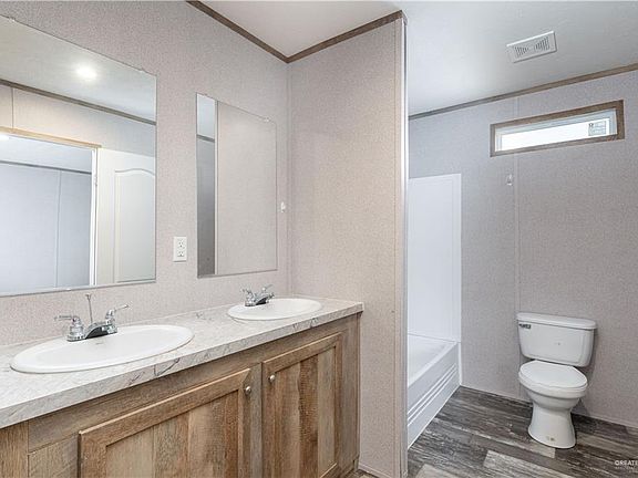 4th image of 5804 Las Barretas St