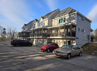 35 Collins Landing Rd UNIT 32, Weare, NH 03281