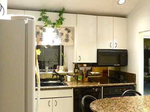 4th image of 40-04 Tierney Pl