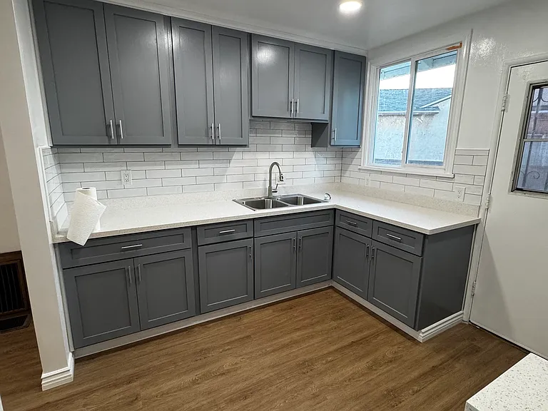 9009 Bascom St — Photo 10
