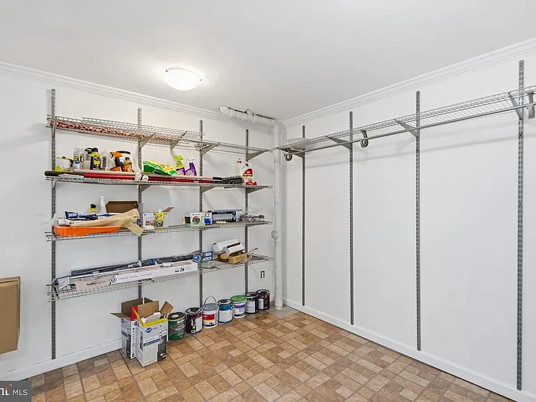 6606 Greenleigh Ln — Photo 32