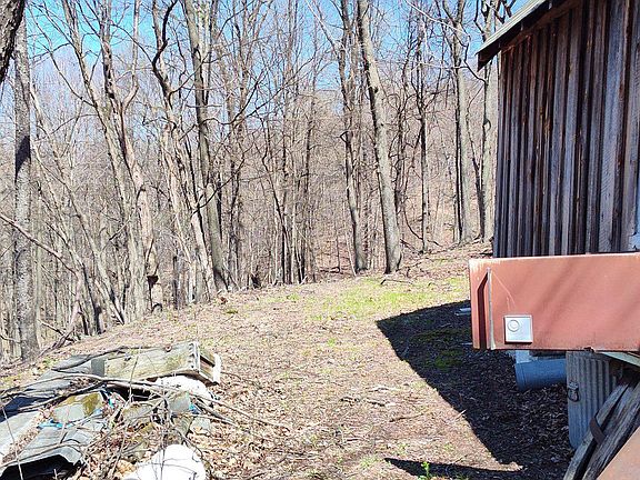 5th image of 22000 Horse Valley Rd