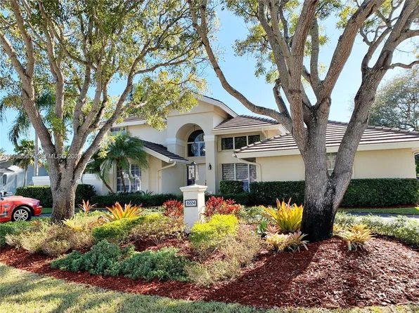 8224 SW 178th Ter, Palmetto Bay, FL 33157