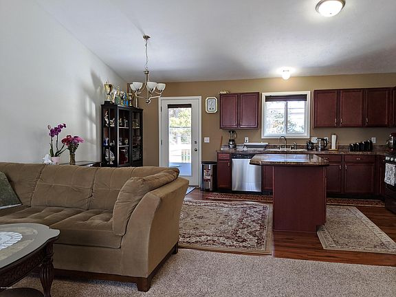 5th image of 5890 Clear Pointe Dr SE