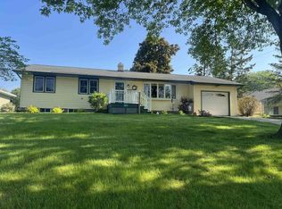 721 Fair St, Mineral Point, WI 53565