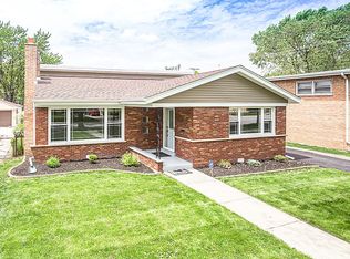 10504 S Tripp Ave, Oak Lawn, IL