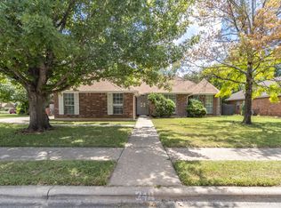 2411 Raintree Path, Round Rock, TX 78664