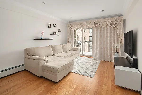 Rented by Douglas Elliman | media 13