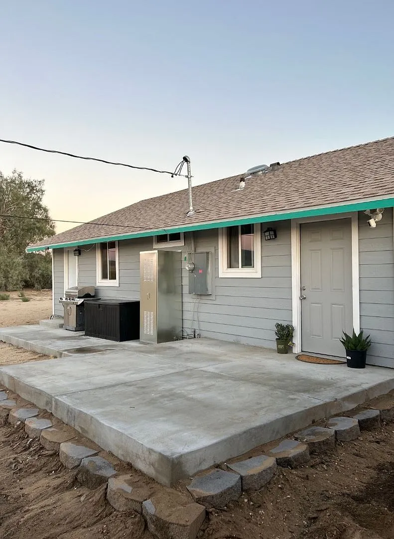 Renovated Joshua Tree Home on 1.4 Acres — Photo 1
