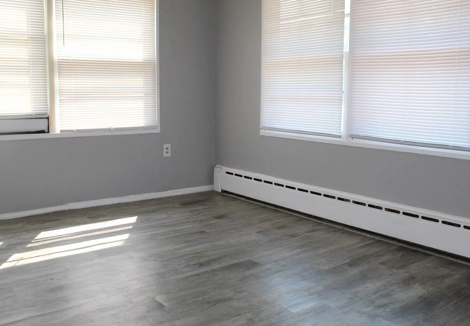 1 bed, 1.0 bath, $800 — Photo 3