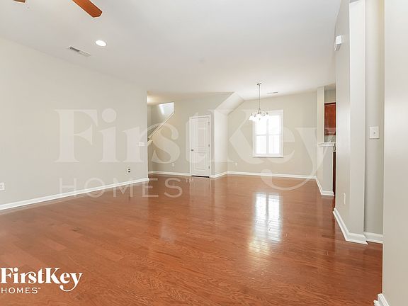 4th image of 126 Brookhaven Rd