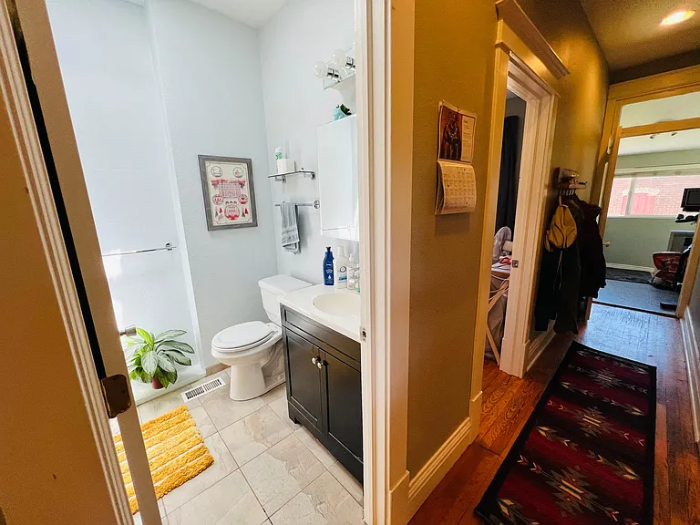 490 S Grant St — Photo 14