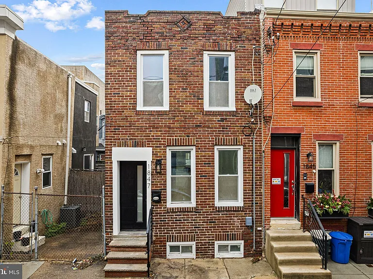 1847 Gerritt St — Photo 28