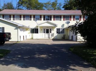 2807 Monmouth Ct APT B, Springfield, IL 62704