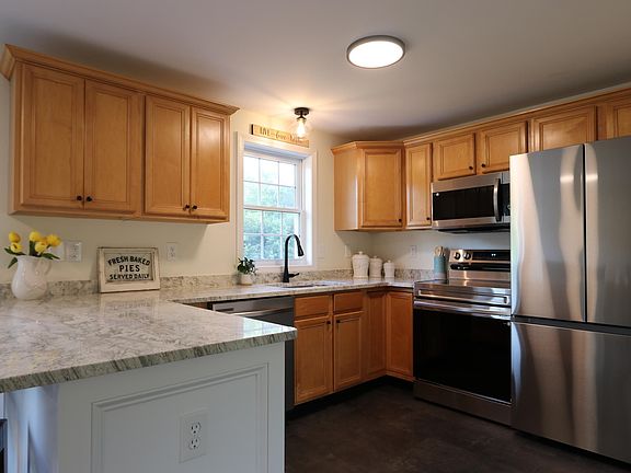 2nd image of 34 Duff Thompson Lane