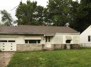 18 S Village Dr, Liberty, MO 64068