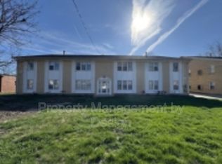 1039 5th St APT 7, West Des Moines, IA 50265