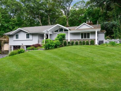 24 Ridge Drive, Melville, NY, 11747