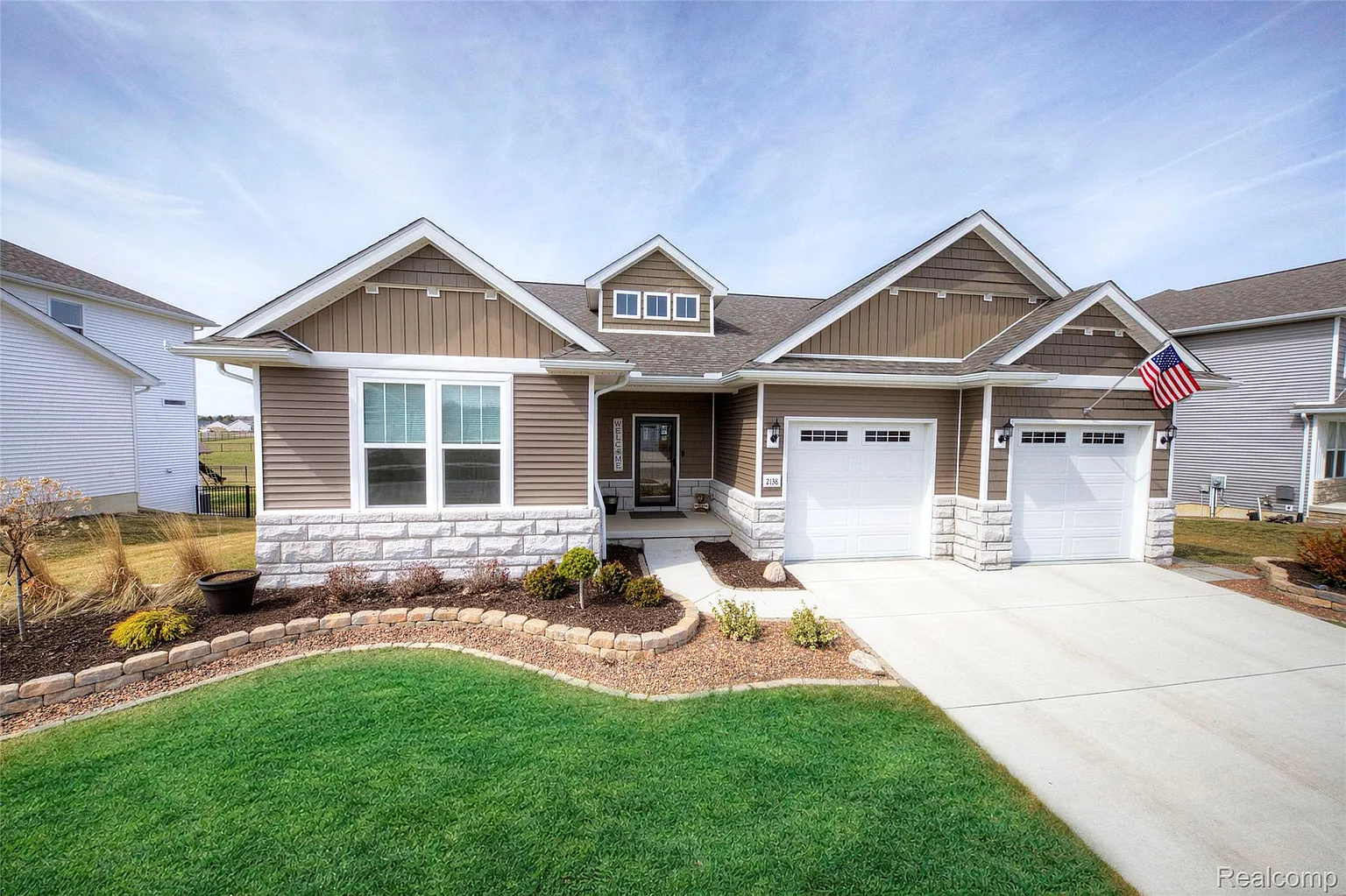 2138 Gambrel Ln photo 1