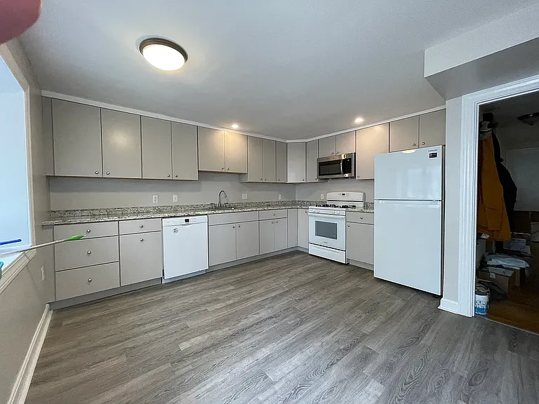 44 Westford St #44 — Photo 12