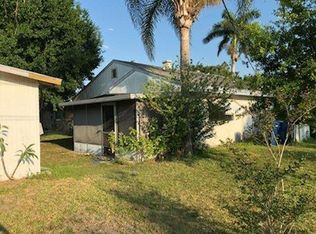 515 64th Avenue Dr W #2, Bradenton, FL 34207