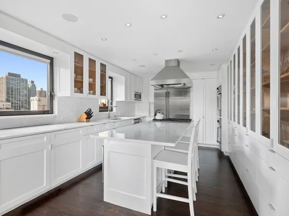 440 East 57th Street image 7 of 16