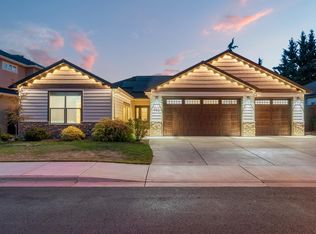 983 Pumpkin Rdg, Eagle Point, OR 97524